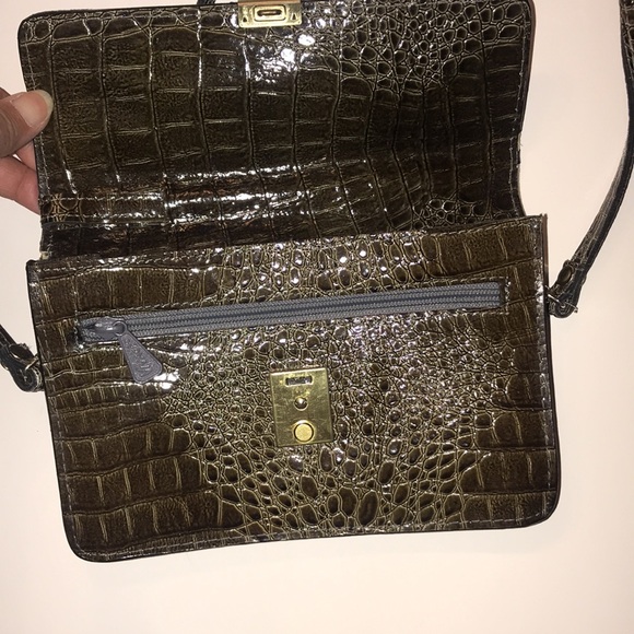 Women’s Embossed Crossbody Purse - Picture 3 of 14